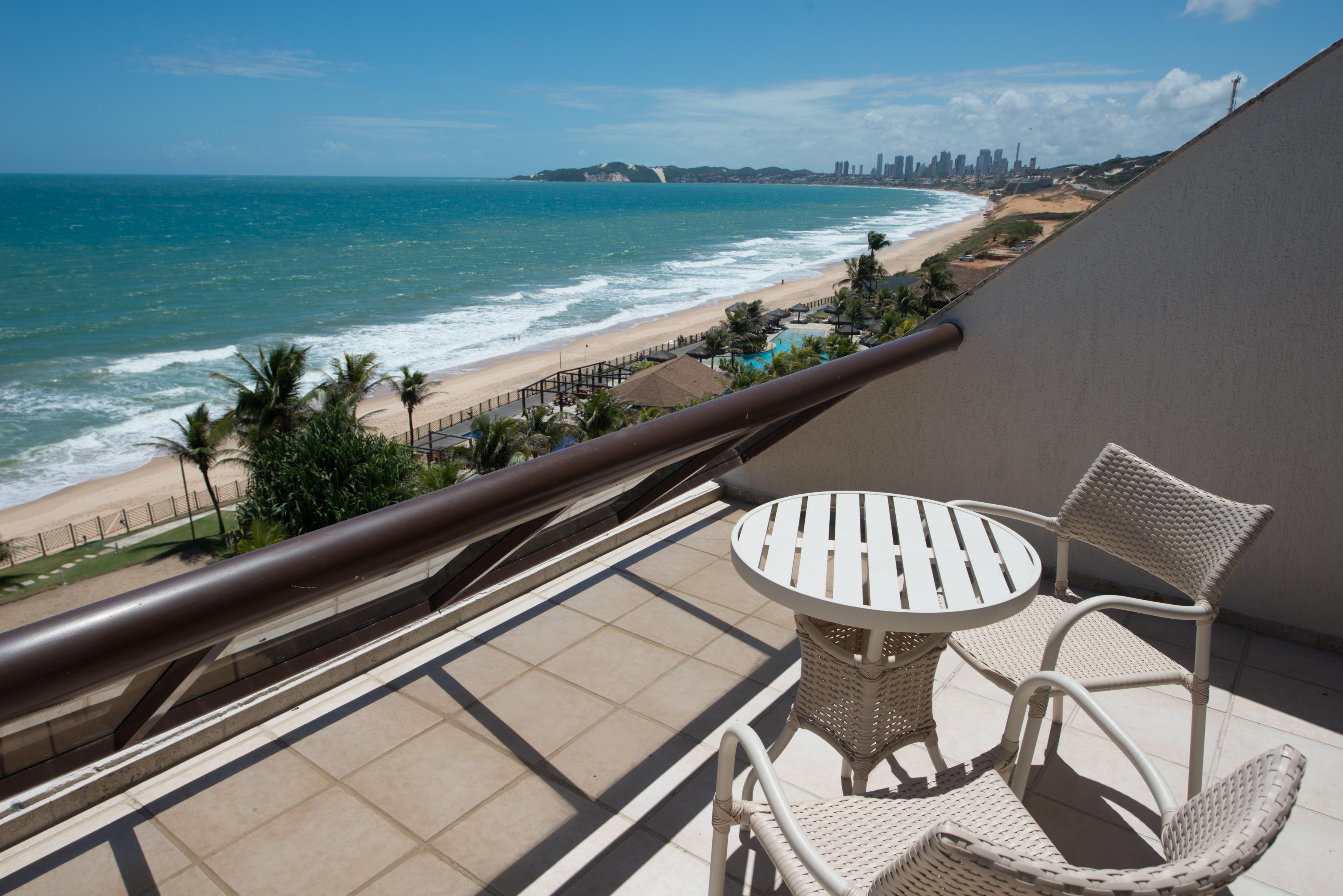 Hotel Wish Natal Esterno foto Balcony of a hotel room